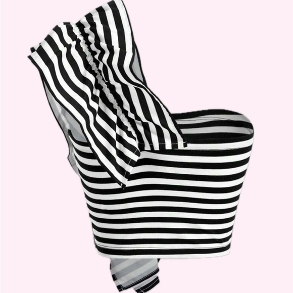 Striped crop ruffle top - Picture 2 of 3